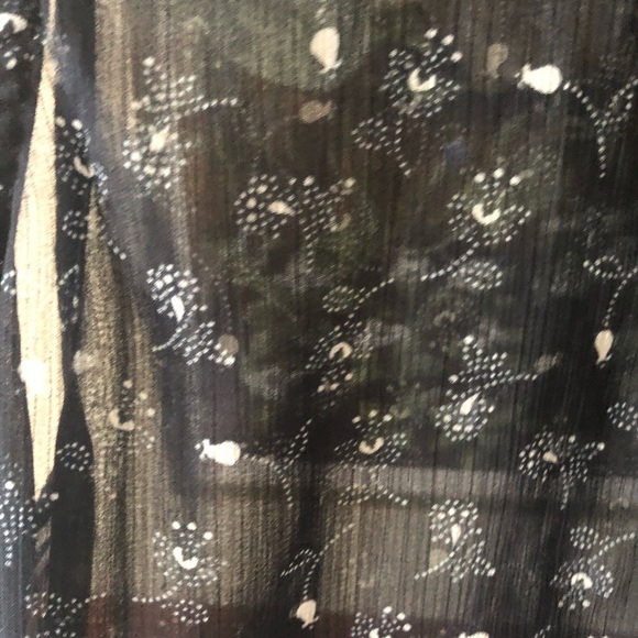 HOLISTER Sleeveless Sheer Button-down Blouse - Picture 5 of 13